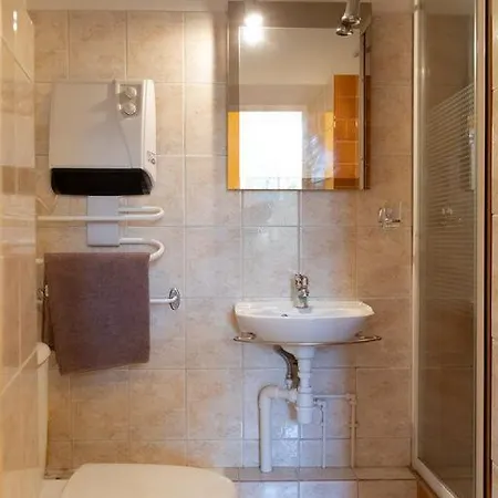Maison D'aladern Bed & Breakfast *